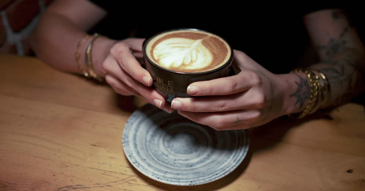 Drinking 2 to 3 cups of coffee or tea daily may help reduce dementia risk, new research finds Drinking 2 to 3 cups of coffee or tea daily may help reduce dementia risk, new research finds